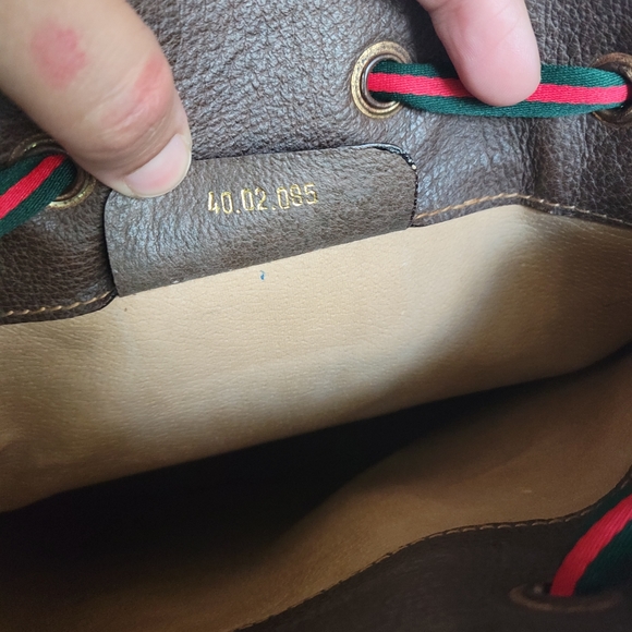 100% Authentic Gucci vintage drawstring bucket bag - Picture 7 of 16